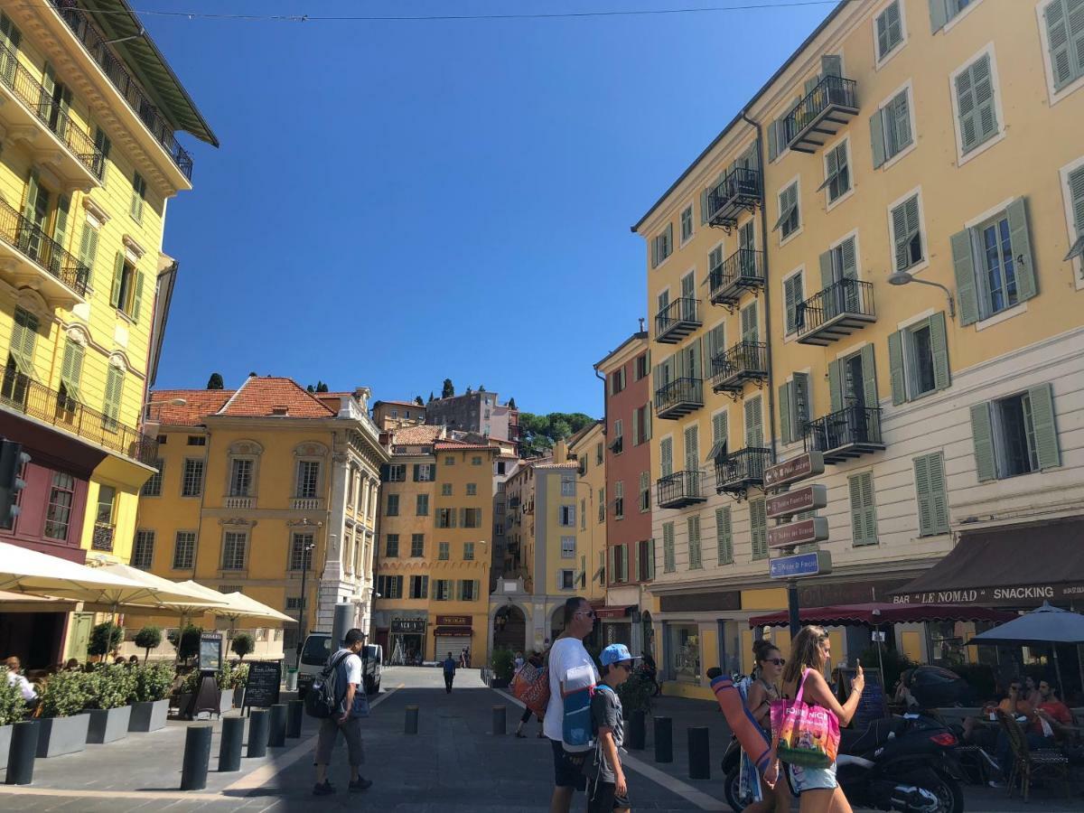 Chez Kari-top Location In Charming Old Town Apartment Nizza